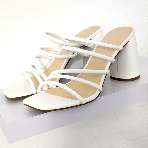 Nine West Shoes - Nine West White Faux Leather Multi Strap Sandals. Size 8.5M
